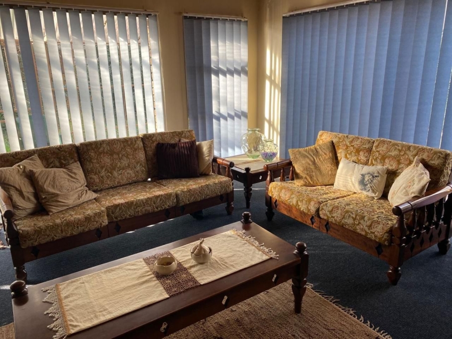 5 Bedroom Property for Sale in Ladybrand Free State